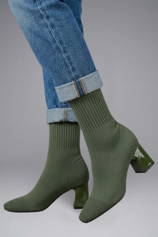 Women's Ankle Boots with Ribbed Stretch Collar for Fall - Image 5