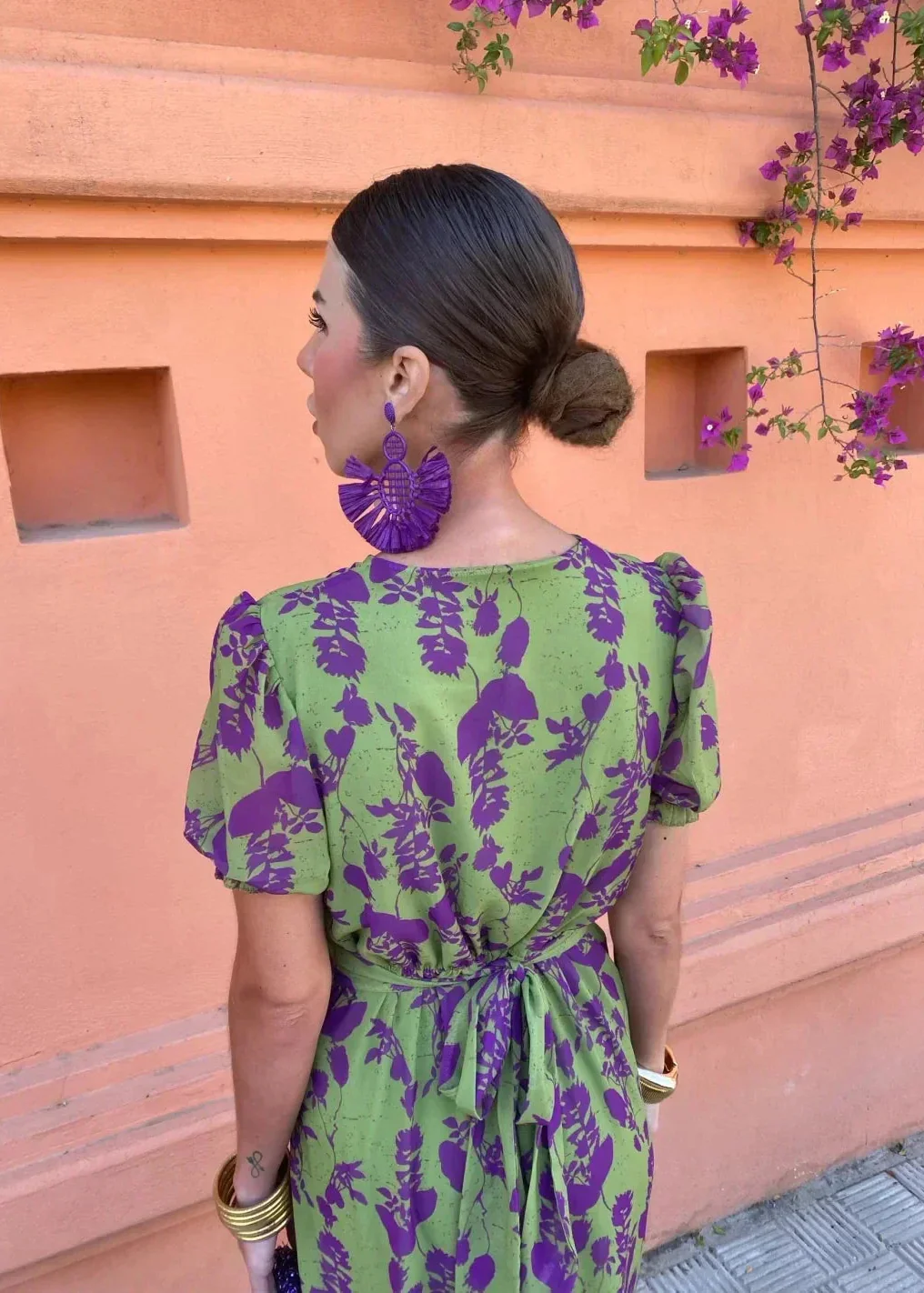 Women's Floral Midi Dress with Wrap V-Neckline and Puff Sleeves - Image 4