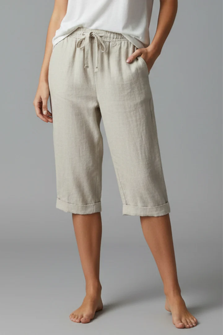 Women’s Knee-Length Trousers with High-Waisted Fit and Straight Legs - Image 6