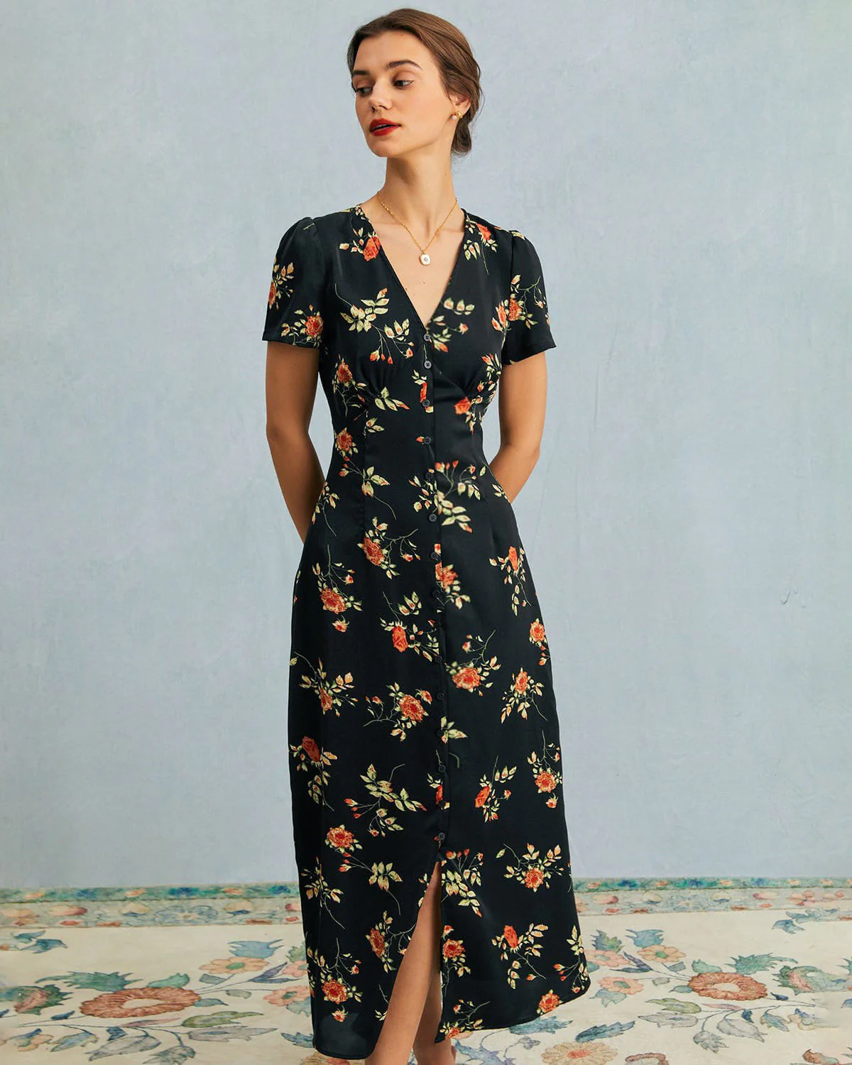 Women¡¯s Maxi Dress with Button-Down Front and Vintage Floral Print - Image 4