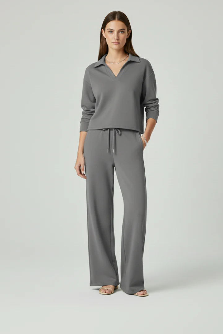 Women’s Two-Piece Set with V-Neck Top and Wide-Leg Pants - Image 10